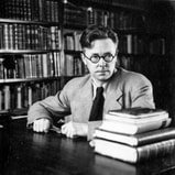 Þrítugur dæmdur, sextugur heiðraður - Davíð Stefánsson á Akureyri