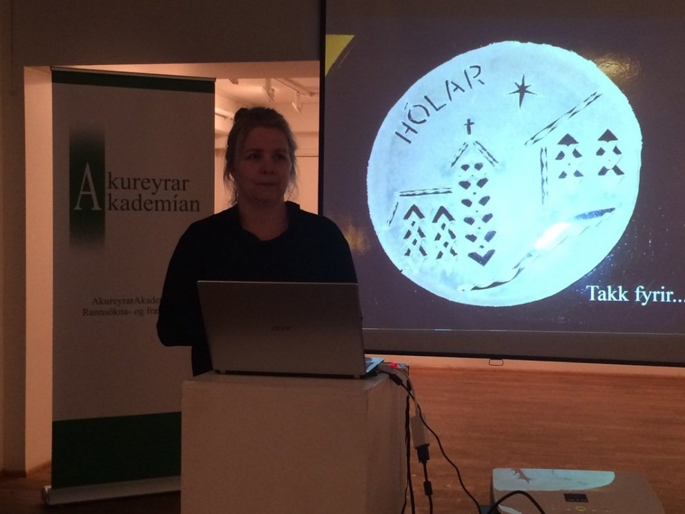 „Að setja sálina í pottana: ferðaþjónusta, staður, matur og margbreytileiki“