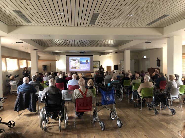 Fyrirlestur fyrir íbúana á Hlíð og aðra bæjarbúa