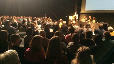 Fullt var út úr dyrum á 